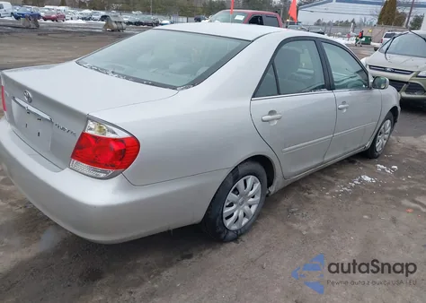 2006 Toyota Camry Le z USA, uszkodzony, nr VIN 4T1BE32K96U642840